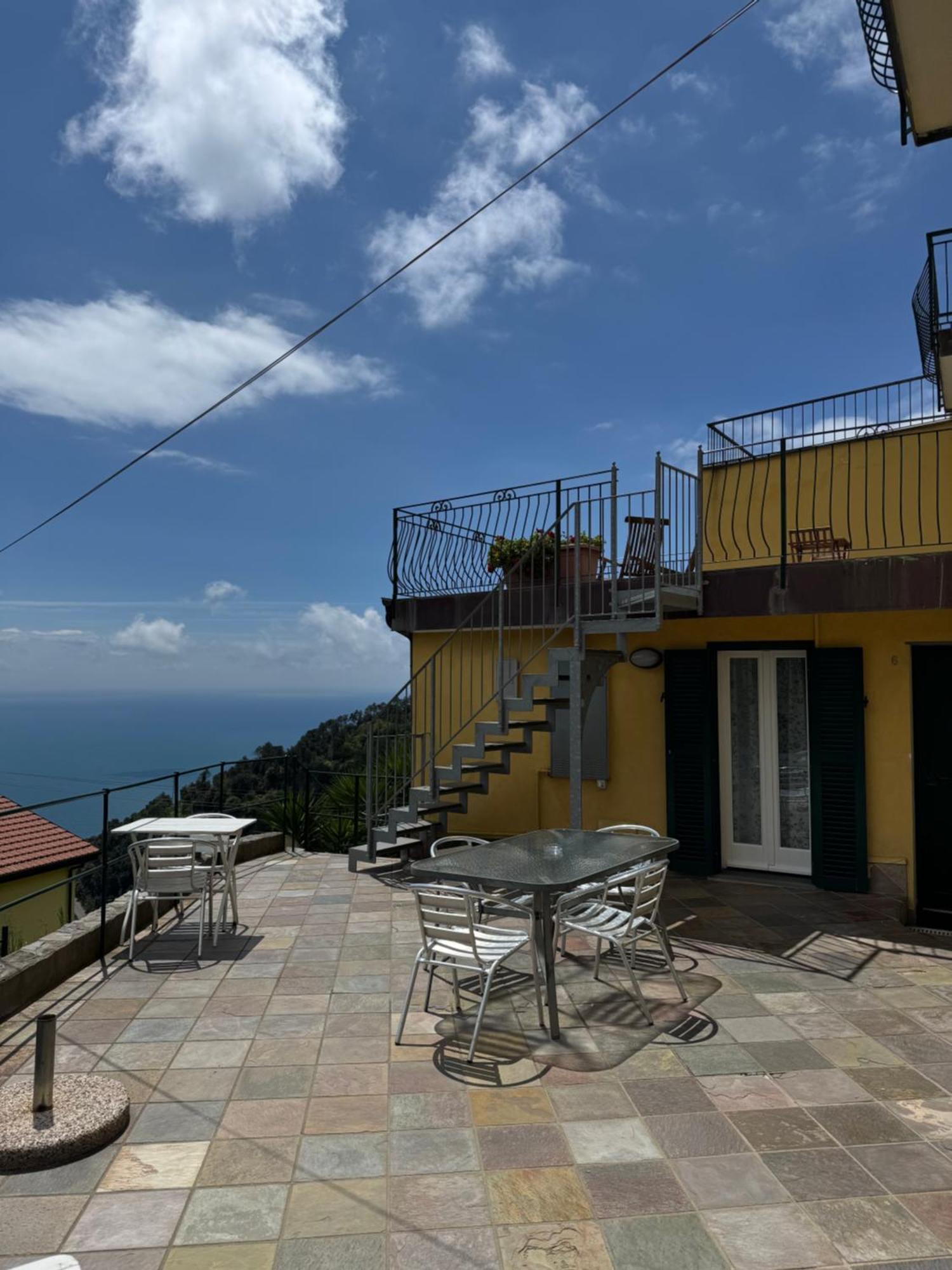 Affittacamere Pzeta Vernazza Exterior photo