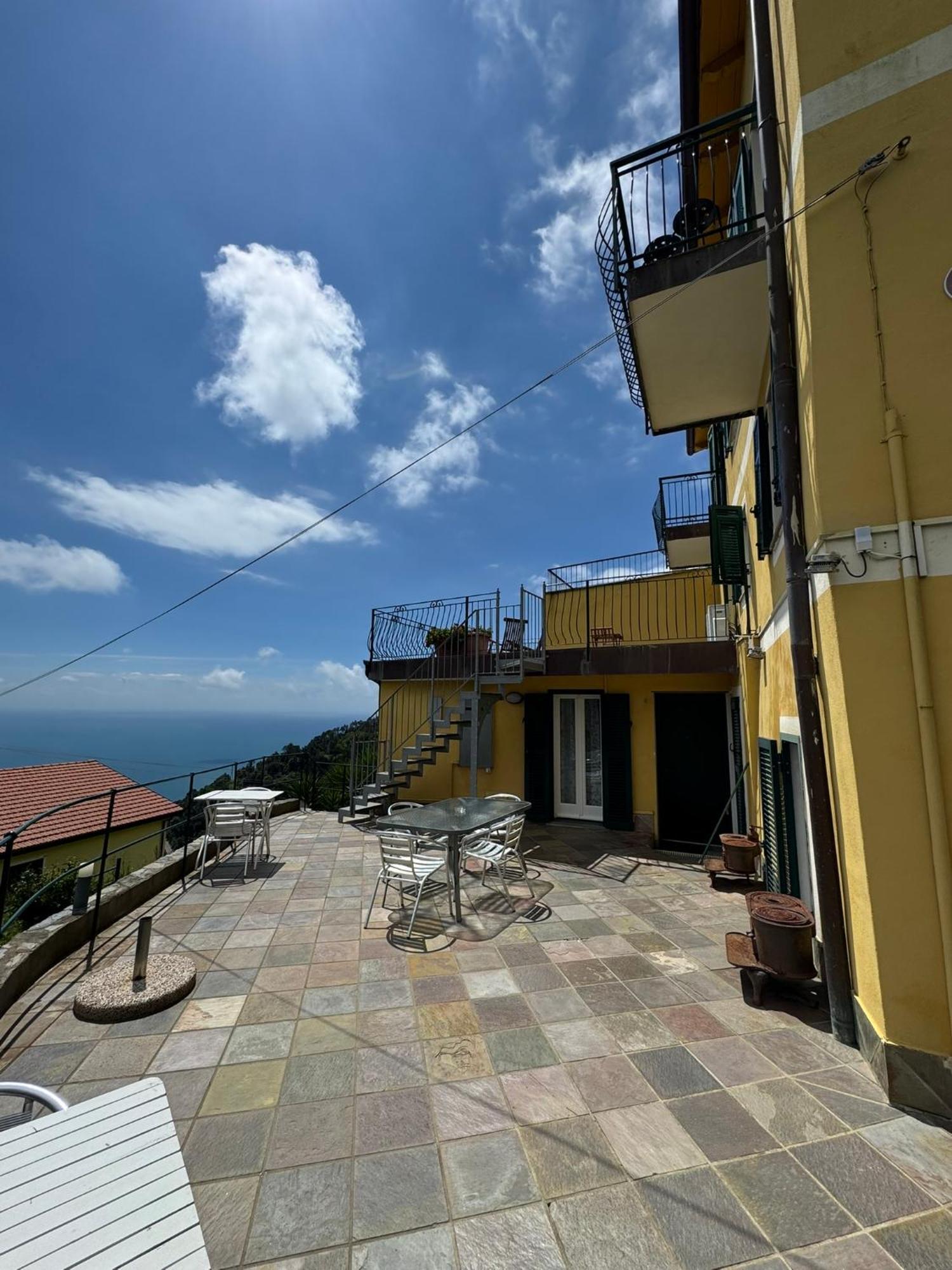 Affittacamere Pzeta Vernazza Exterior photo